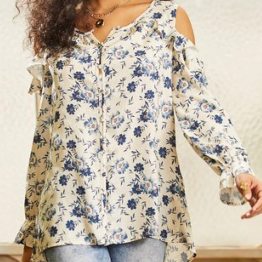 Suzanne Betro open shoulder blouse size Small